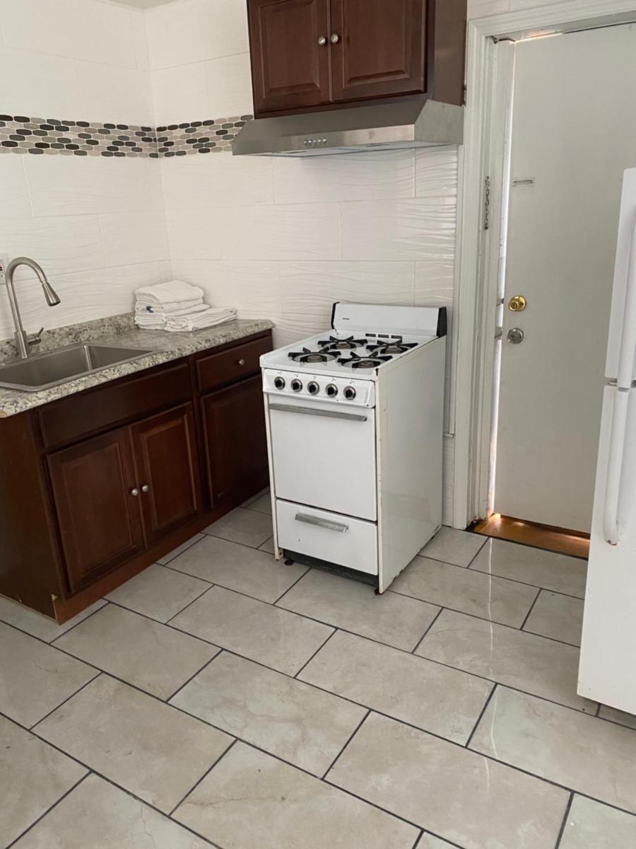 Shore Beach Houses - 38 Dupont Avenue - Housity