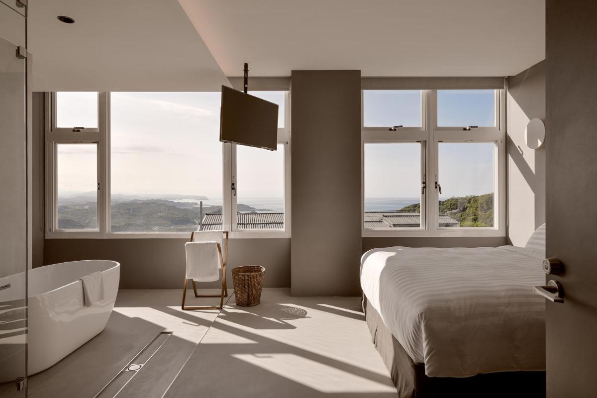 Daybreak - Housity