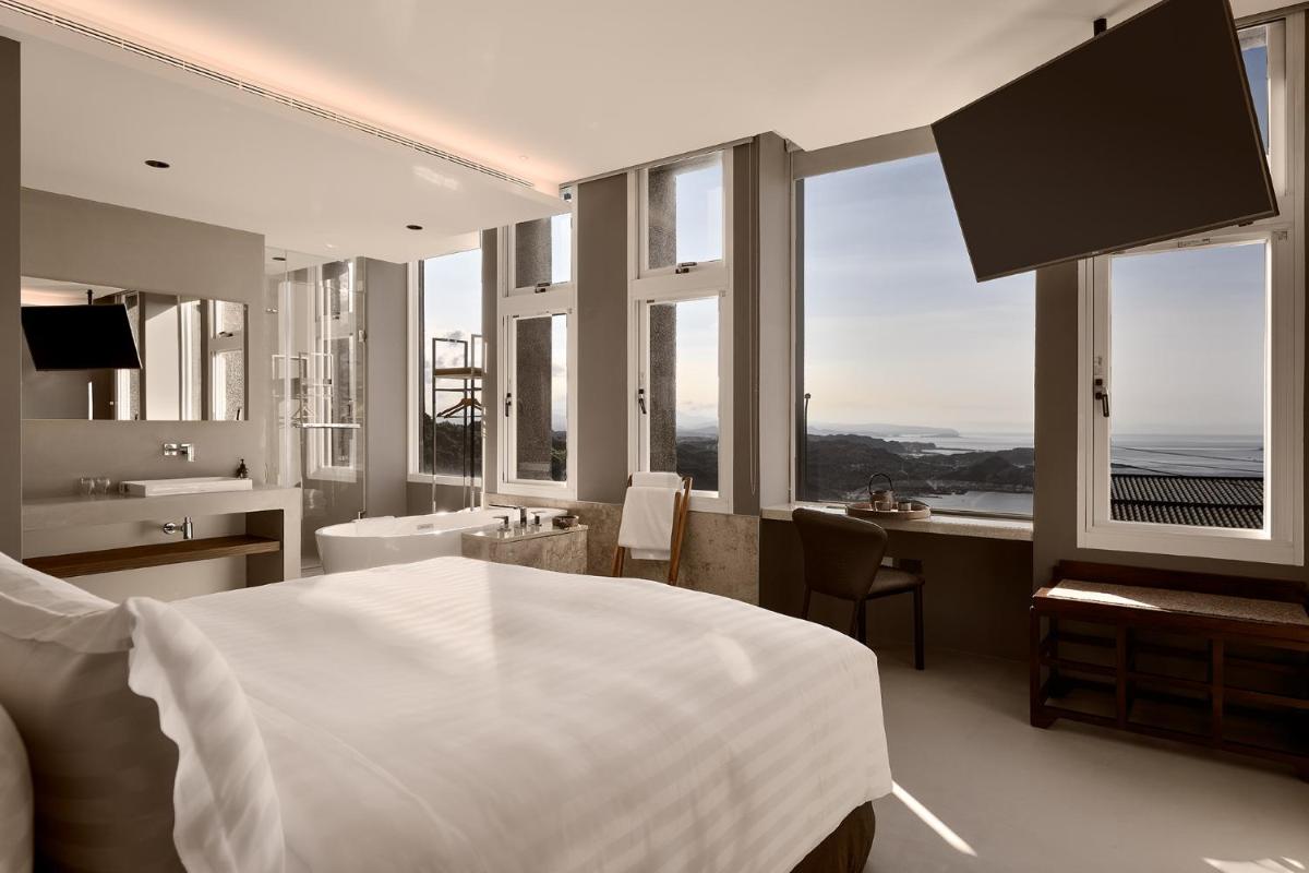 Daybreak - Housity