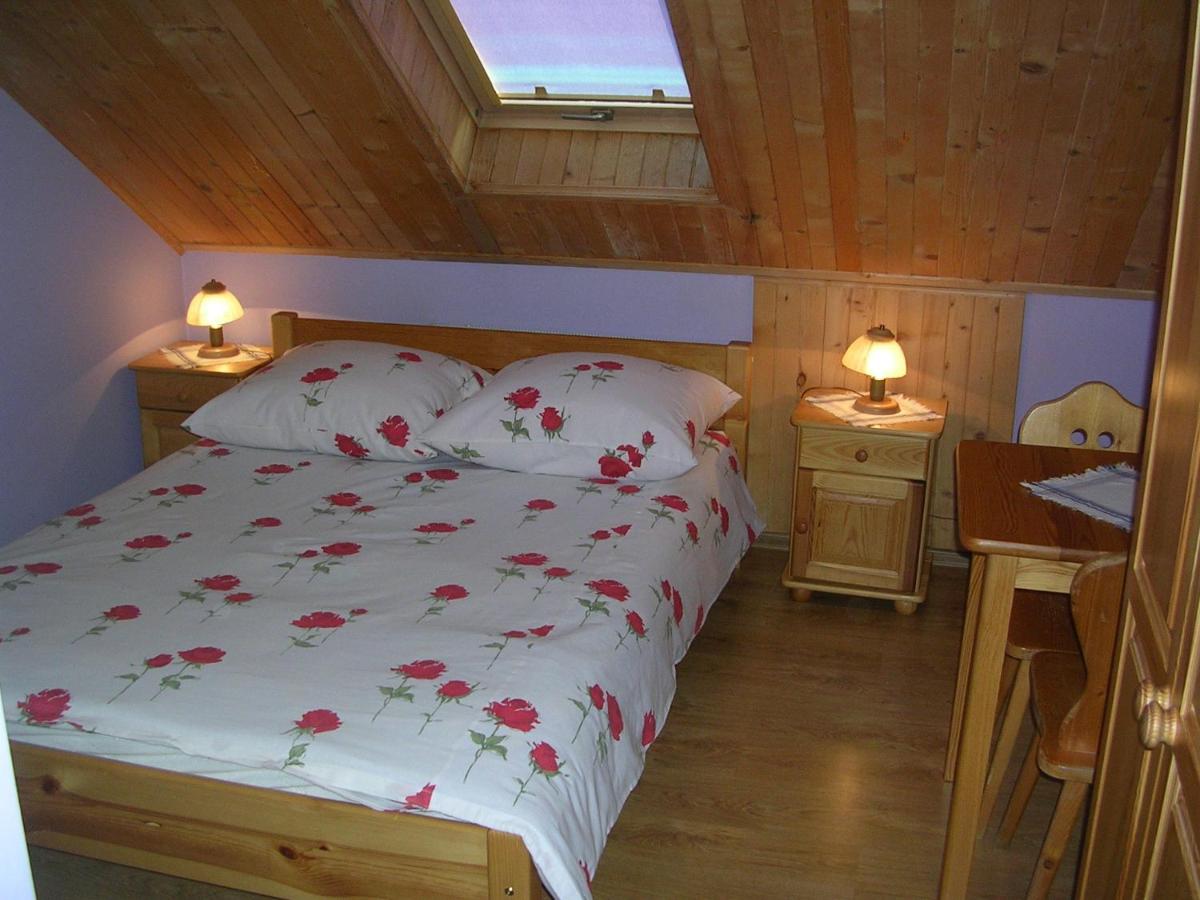 Pokoje gościnne u Krysi - Housity