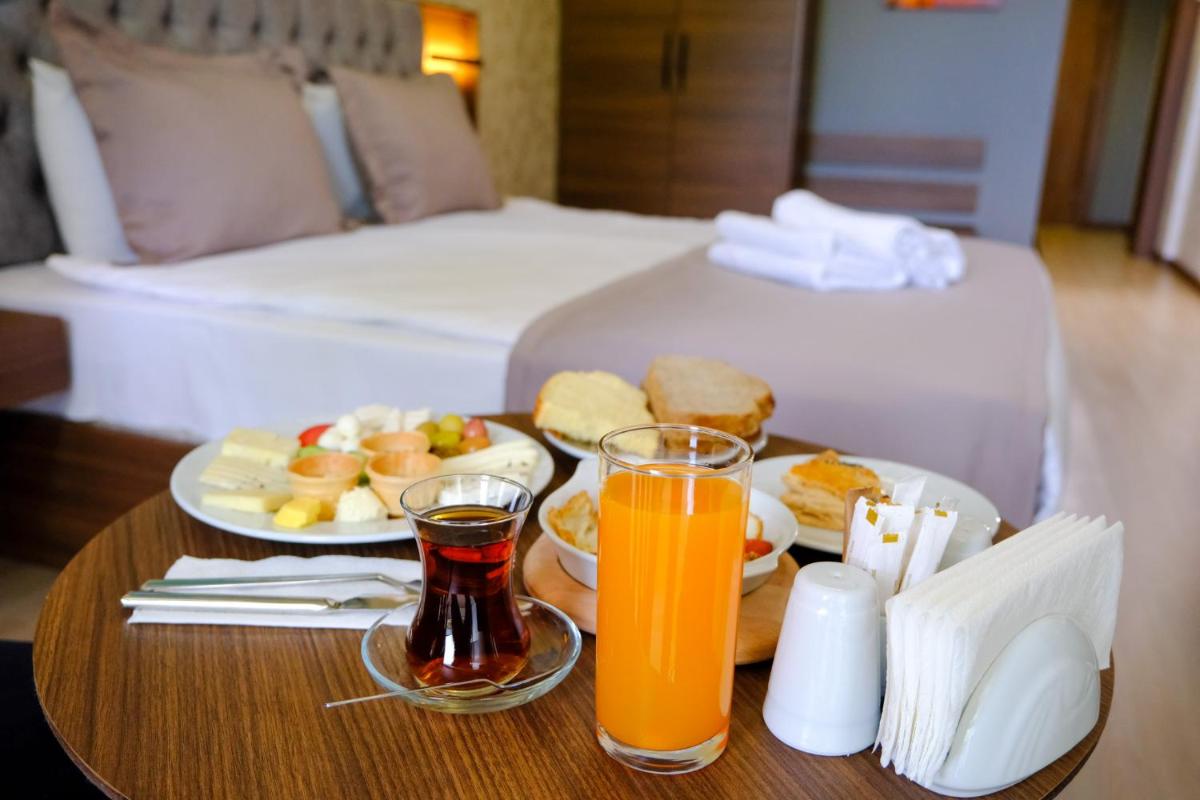 Velmore Hotel & Spa - Housity