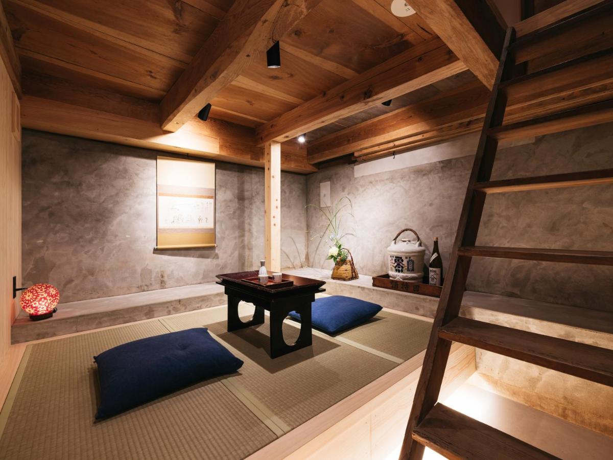 RITA Izumo Hirata - Housity