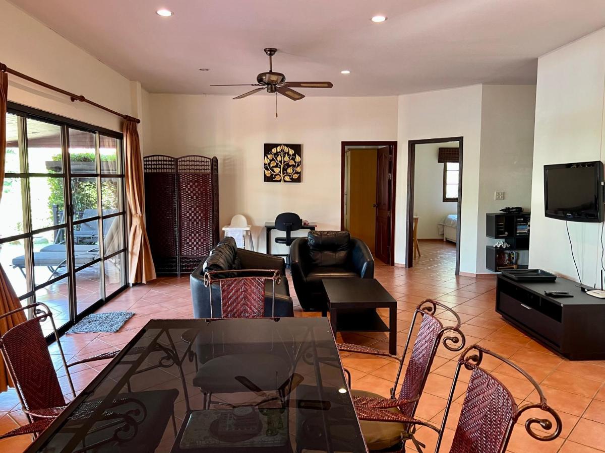Sea Breeze House - Housity