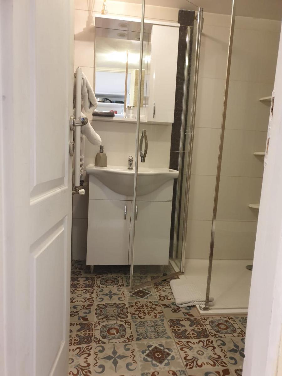 Melisa Apartment - Housity