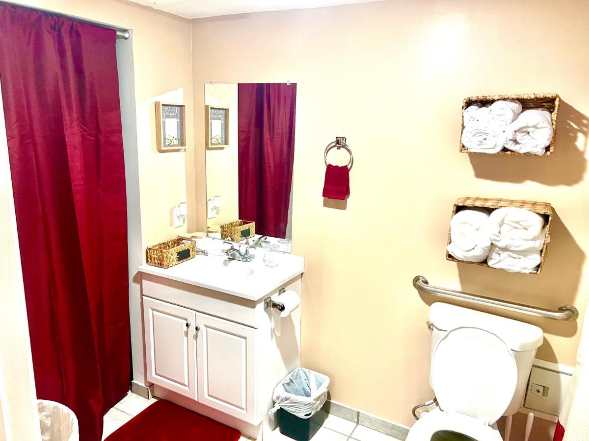 Affordable 1 Bedroom Studio Apartment - Housity