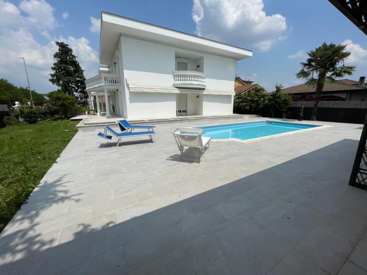 White House - Housity