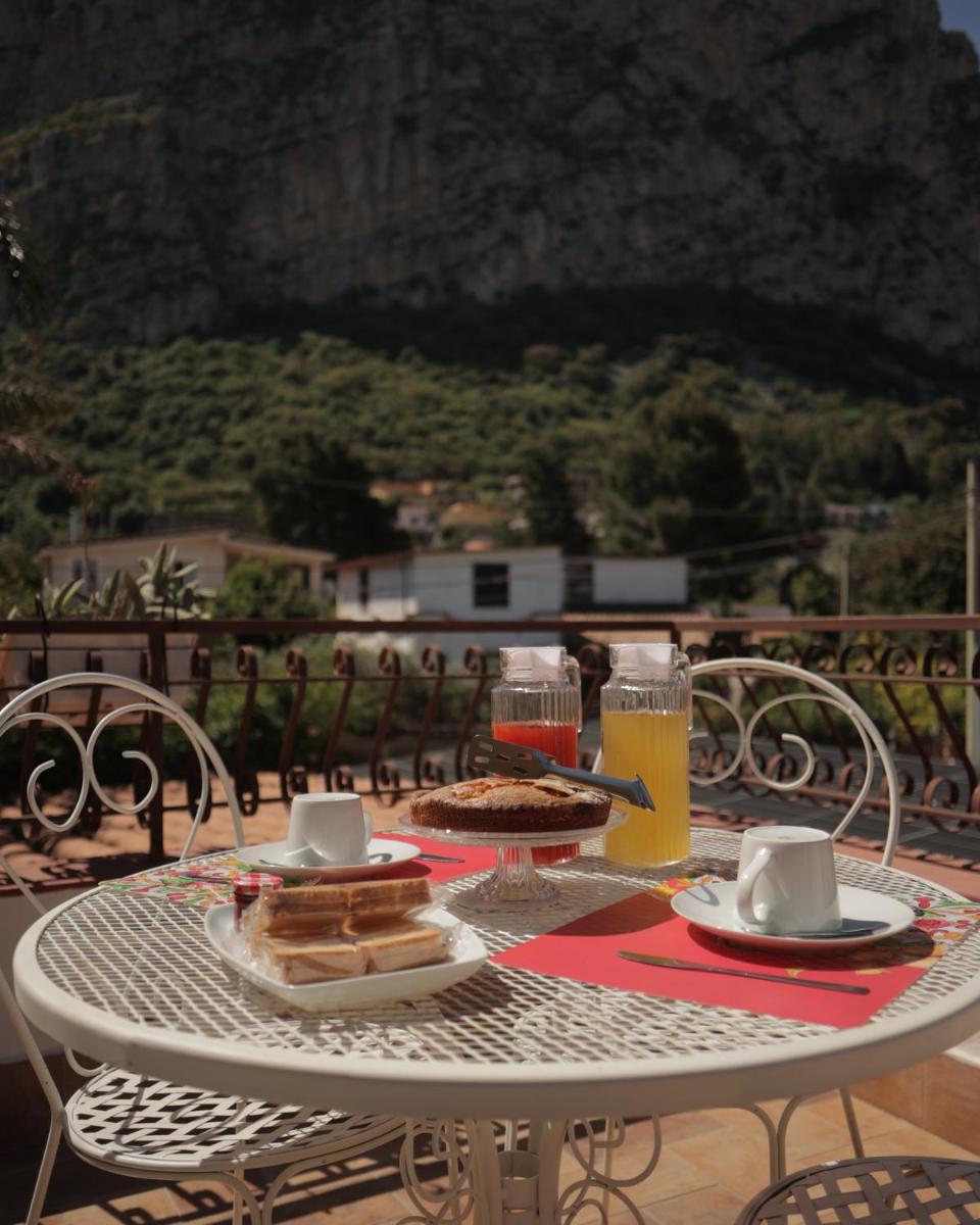 Sikelìa Bed & Breakfast - Housity