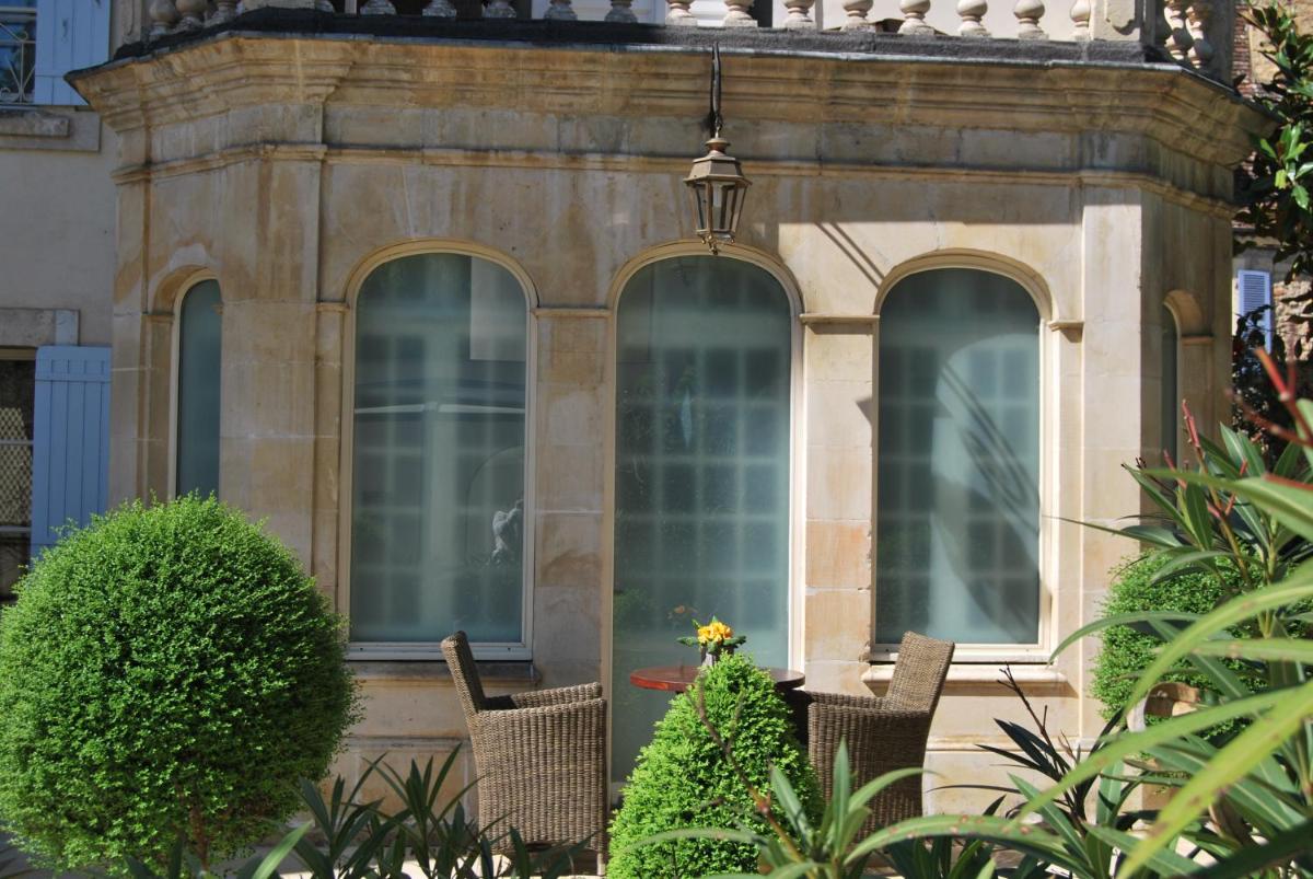 Jardin de l'établissement Clos La Boëtie & Spa
