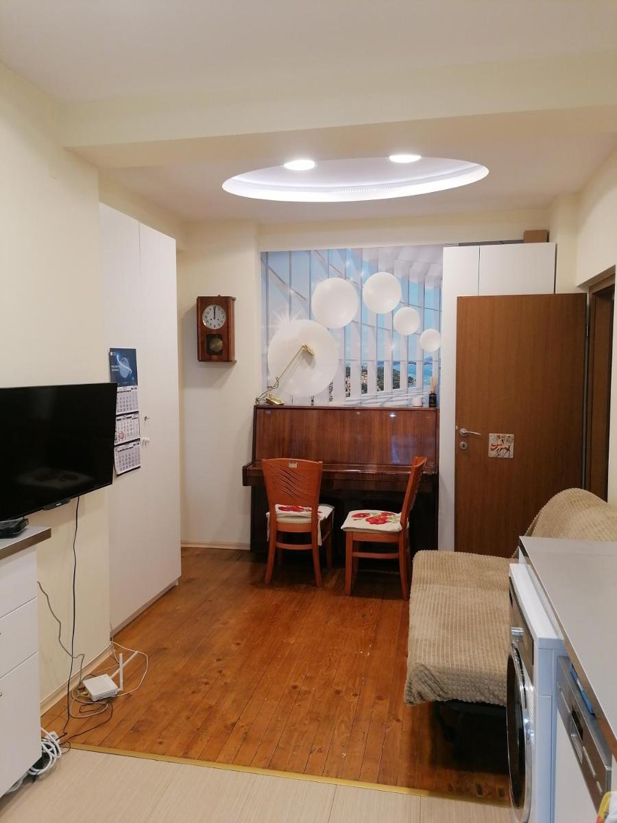 50 sq m APARTMENT on 500 meters from the Presidency - Housity