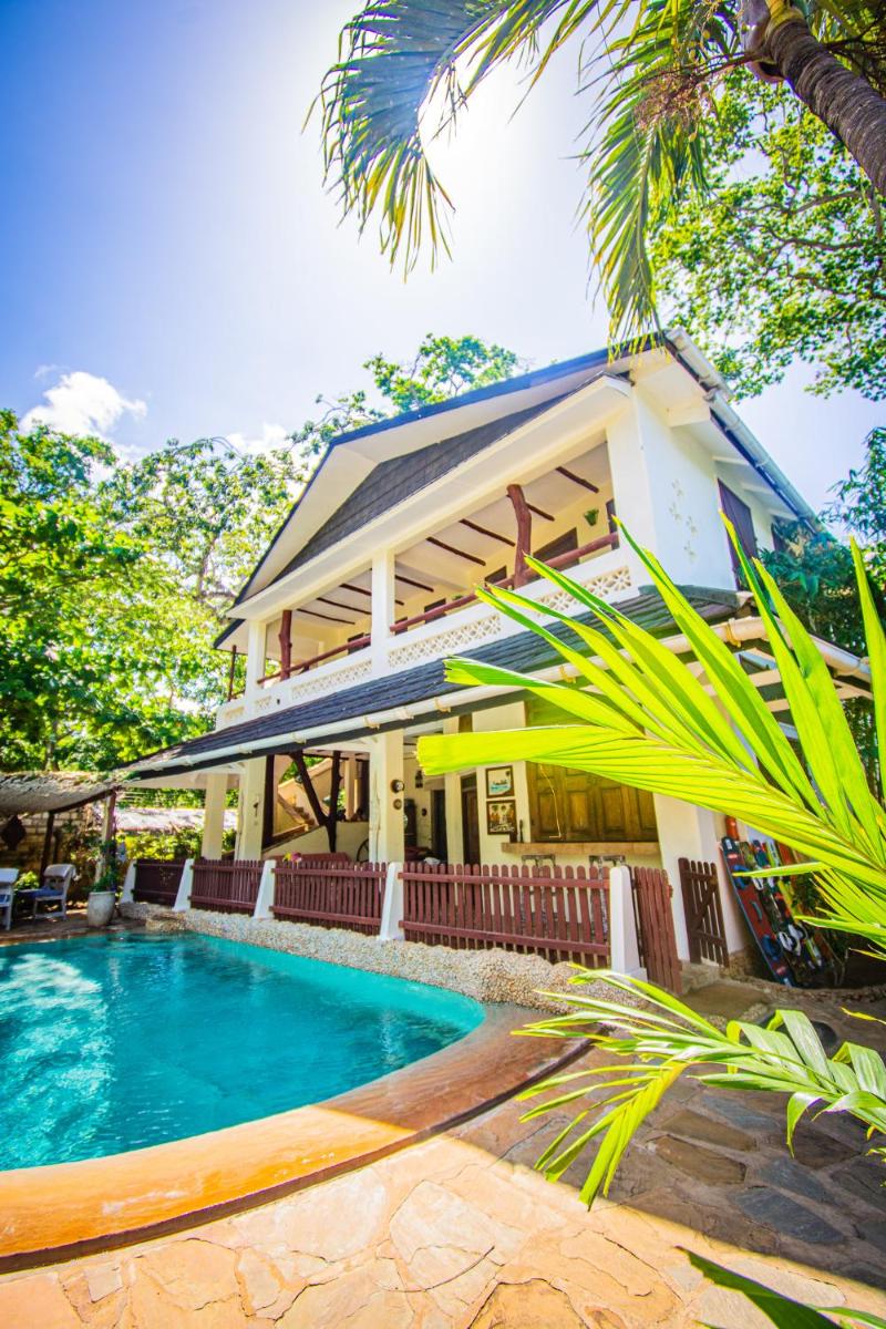 Mami Wata House - Housity
