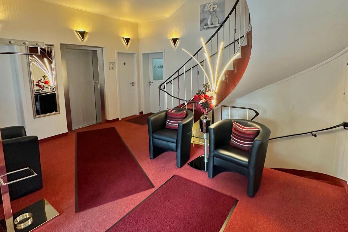 Hotel Imperial - Housity