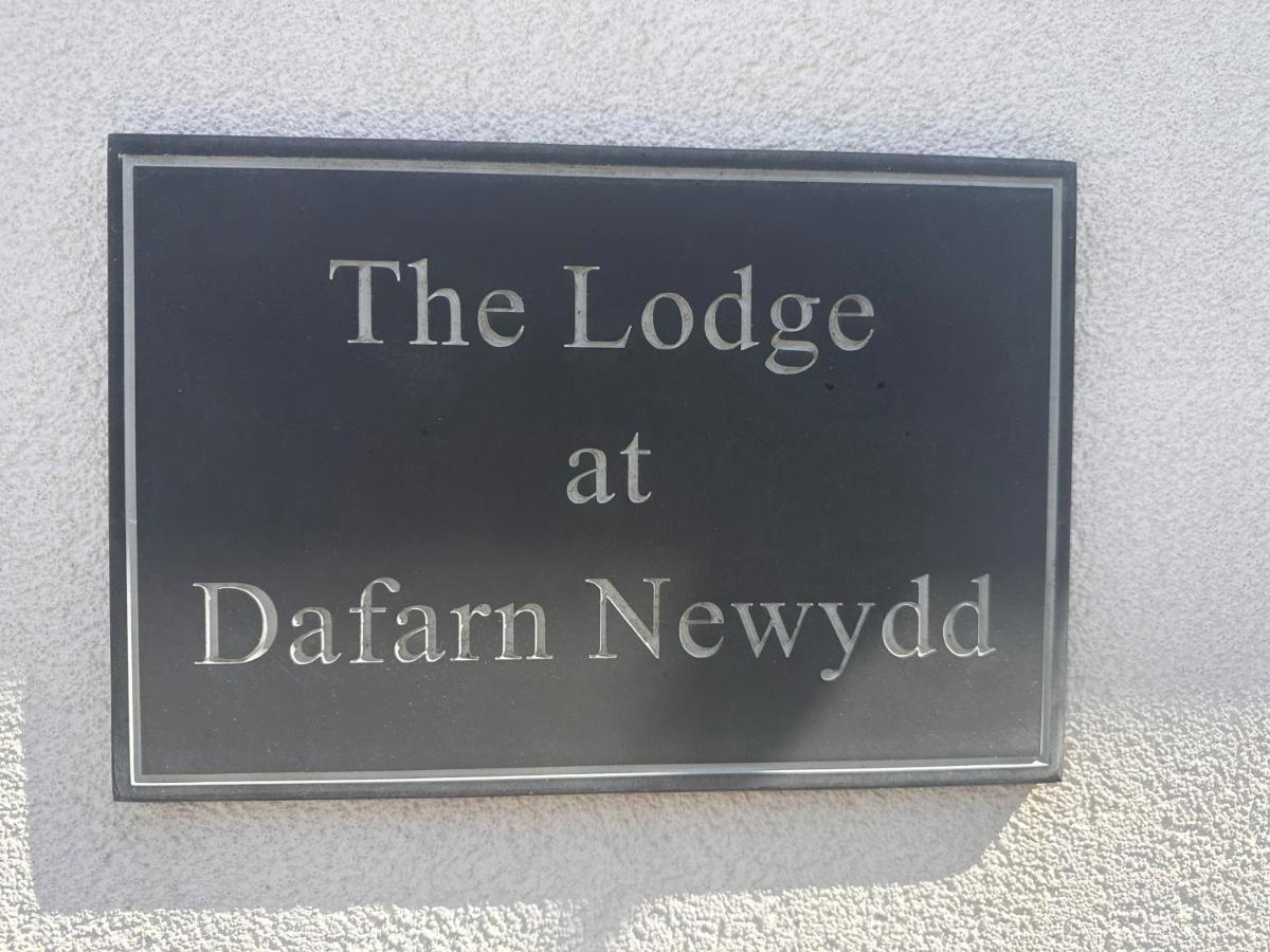 Dafarn Newydd Lodge - Housity