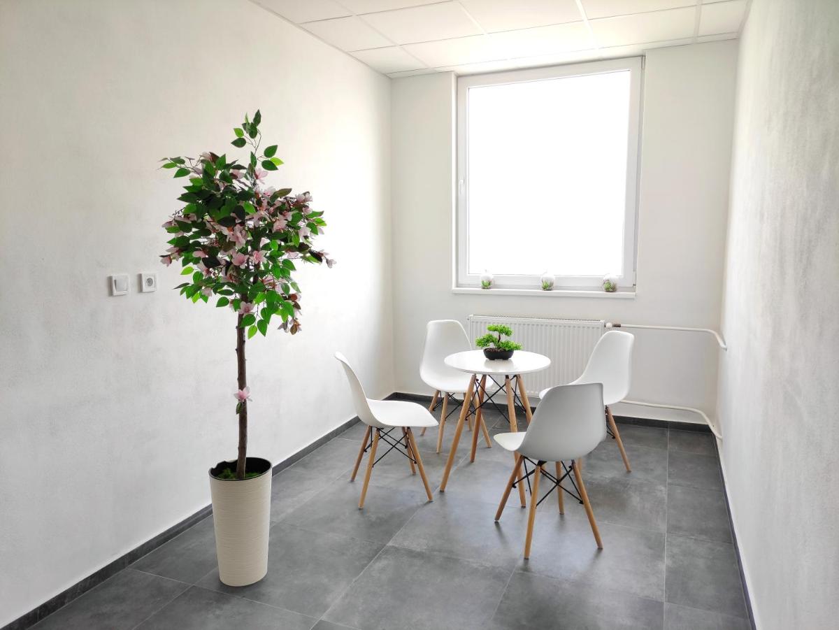 Hotel Slobi - Housity