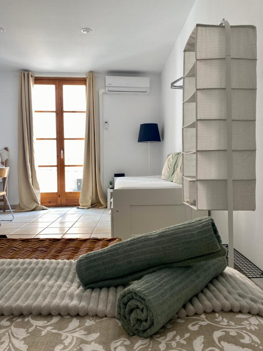 Acogedor apartamento con vistas a plaza Fórum. - Housity