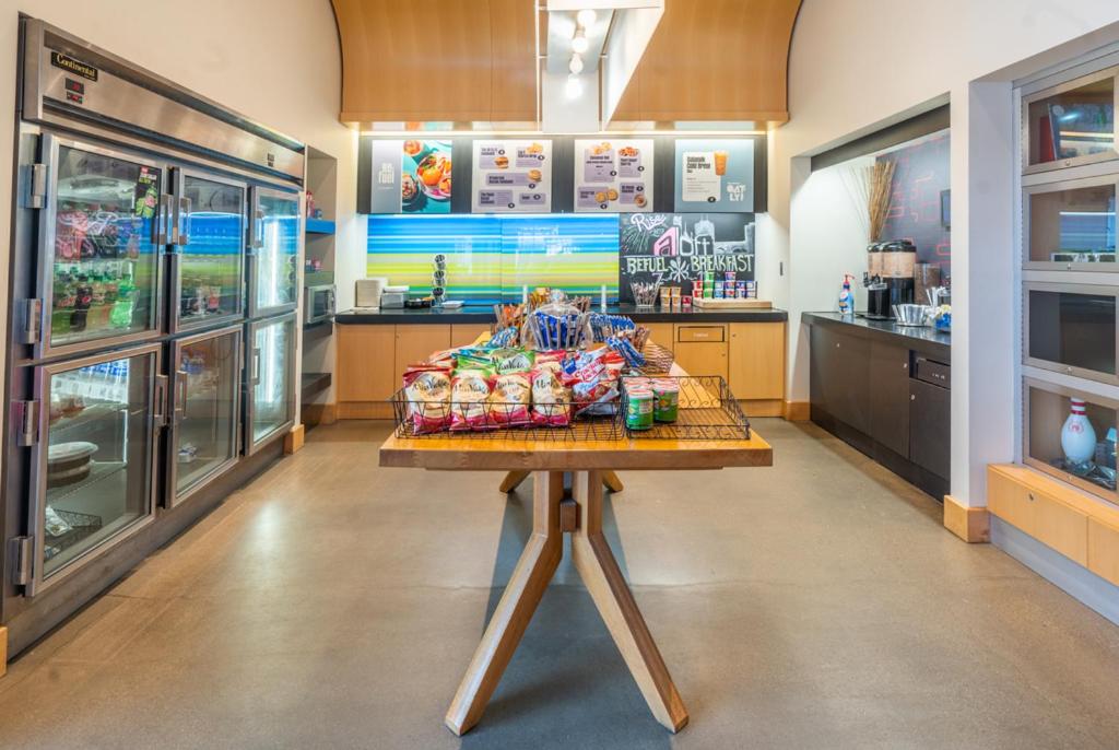 Aloft Cleveland Downtown - Housity