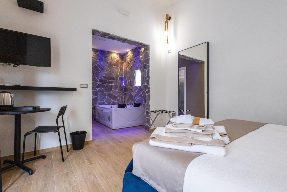 Lovely Rooms - Guest House Suites - Housity