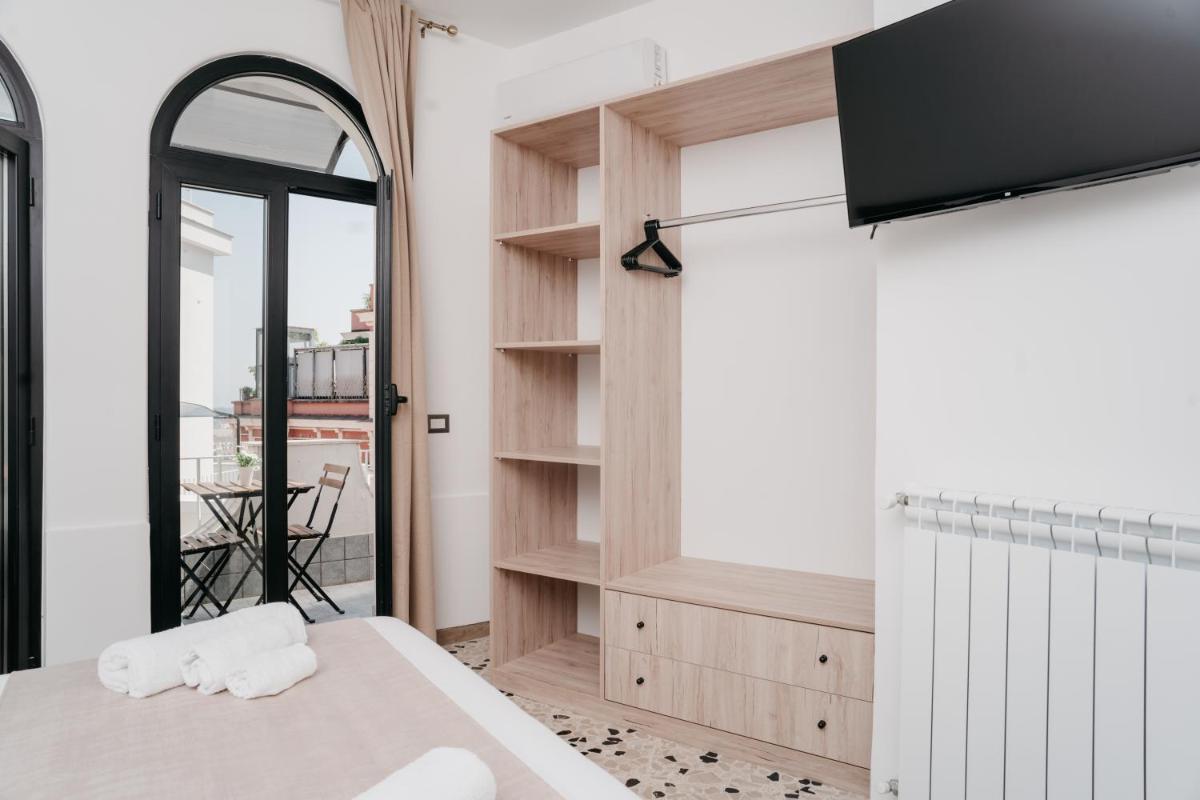 Il Cortile by Vista Napoli - Housity