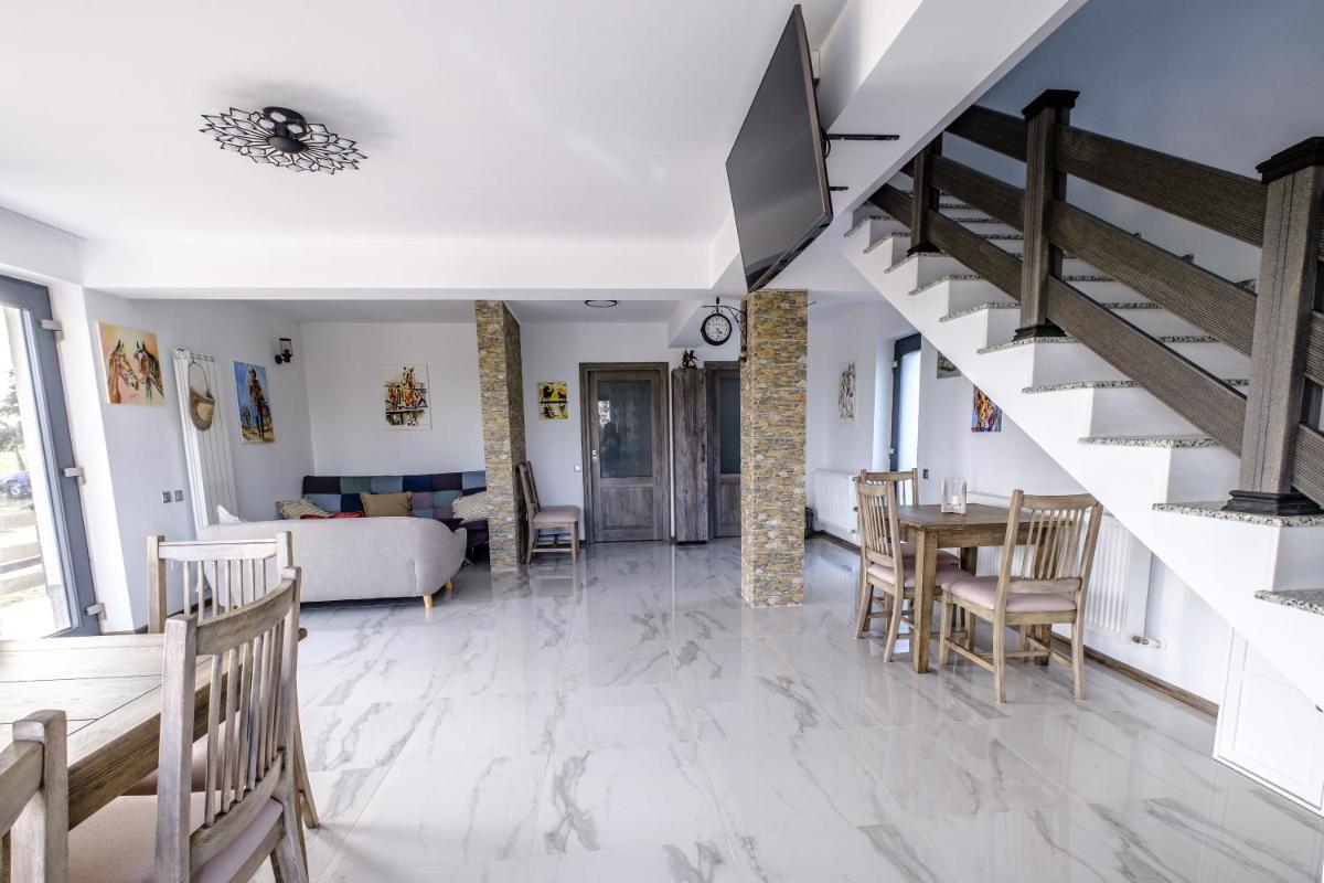 Argento Land Of Horses - Housity
