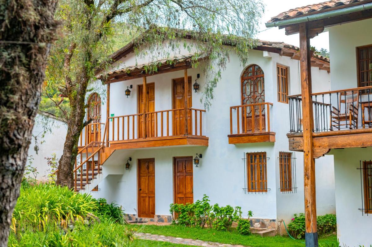 Hotel el Patio de Monterrey - Housity