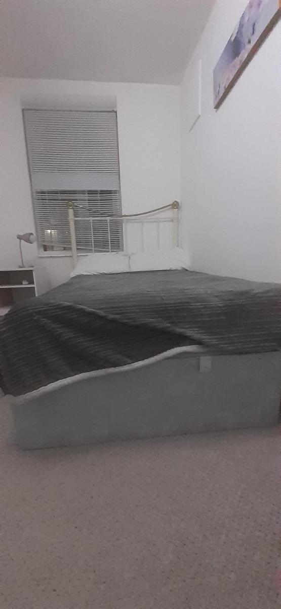 Double room close to portobello and westfield - Housity