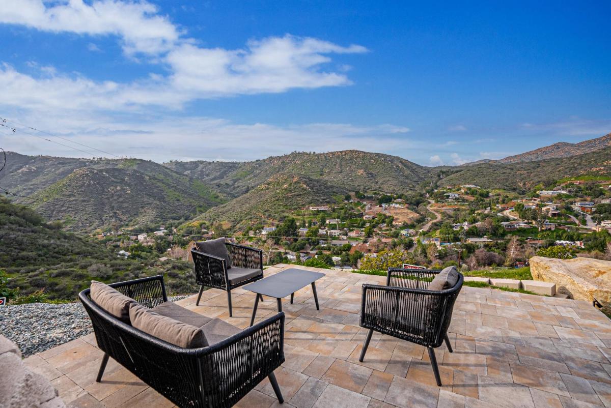 Private Mountain Top Estate-Lux retreat W Pool-Spa - Housity
