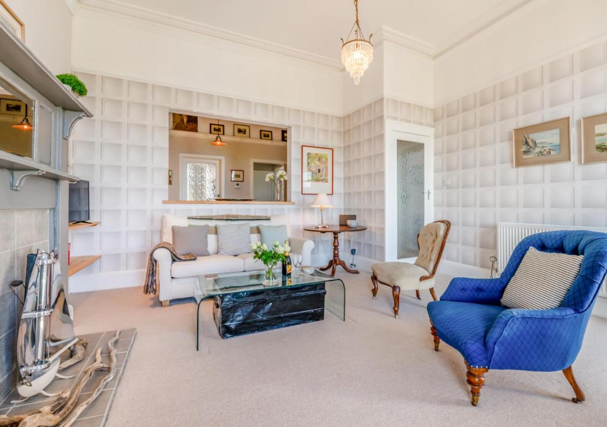 Number Five South Cliff - Housity