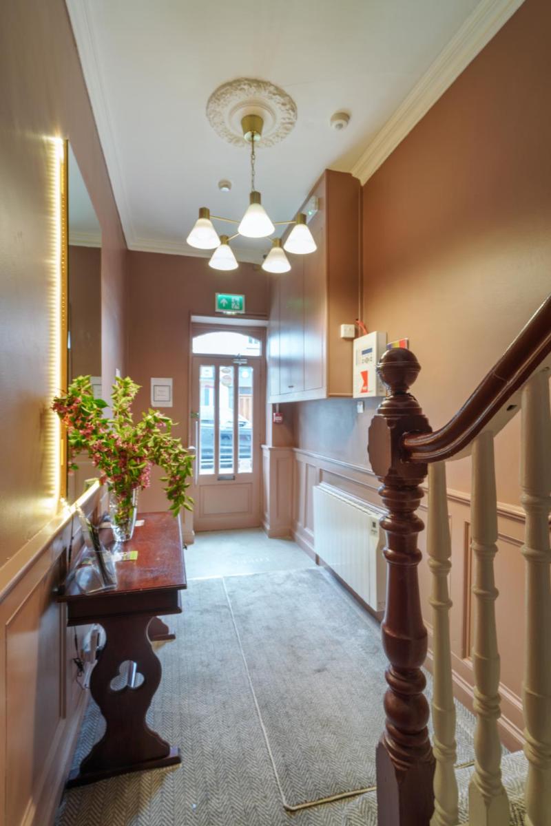 Topper's Rooms Guest Accommodation - Housity