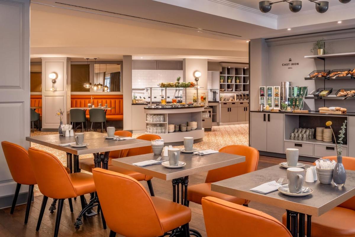 Getränke in der Unterkunft Cologne Marriott Hotel