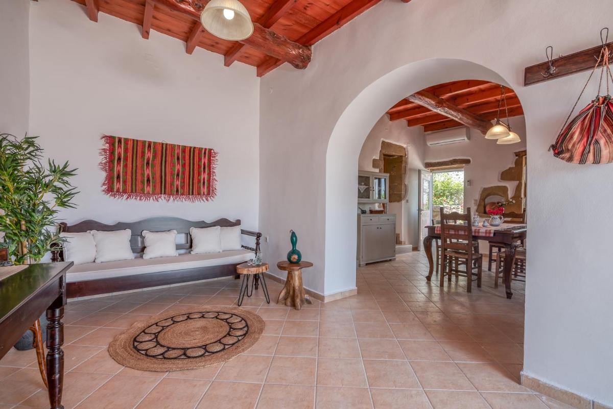 Traditional cottage near Kissamos and Falassarna 2 feel like home properties - Housity