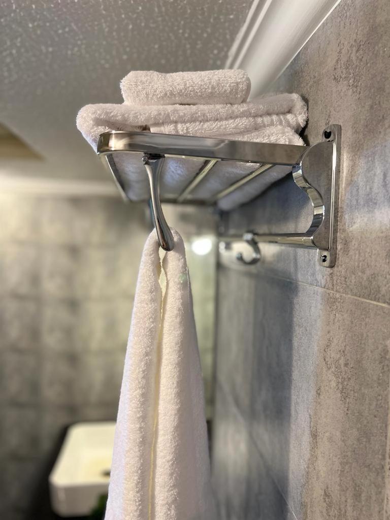 Spring Fields Hotel, Kalam - Housity