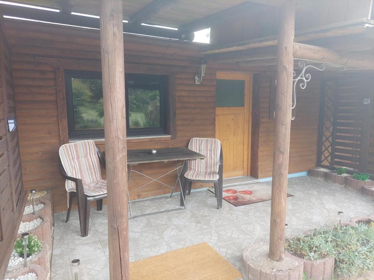 Ferienwohnungen! Kleine Bungalows mit Terrasse! - Housity