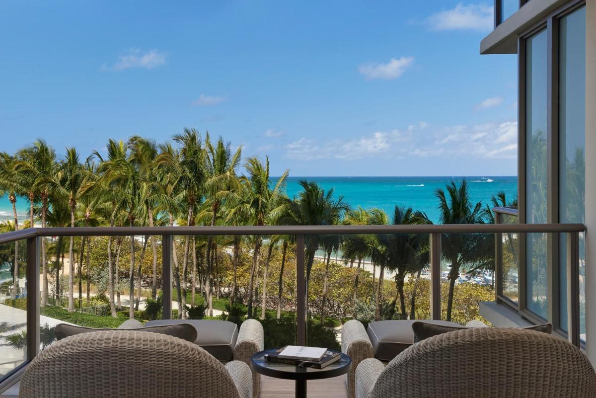 The St. Regis Bal Harbour Resort - Housity
