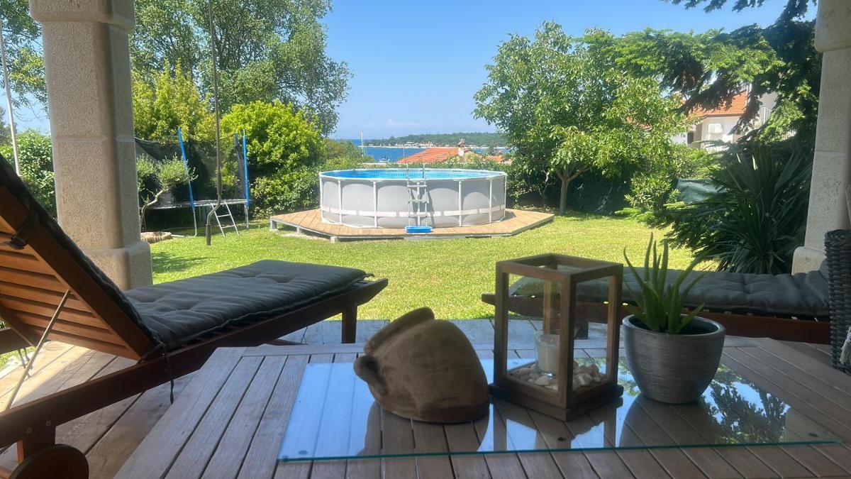Stone house Chiara Seaview - Housity