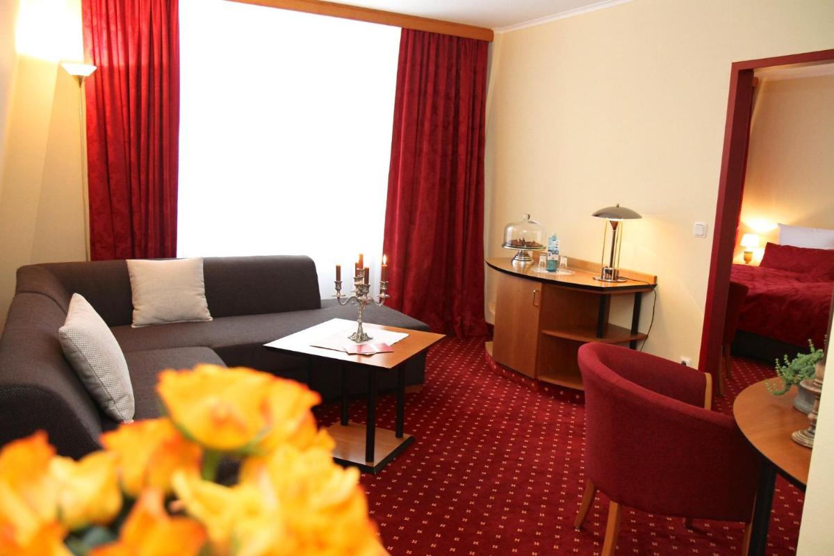 Hotel Rosenstadt & Malxestube Restaurant - Housity