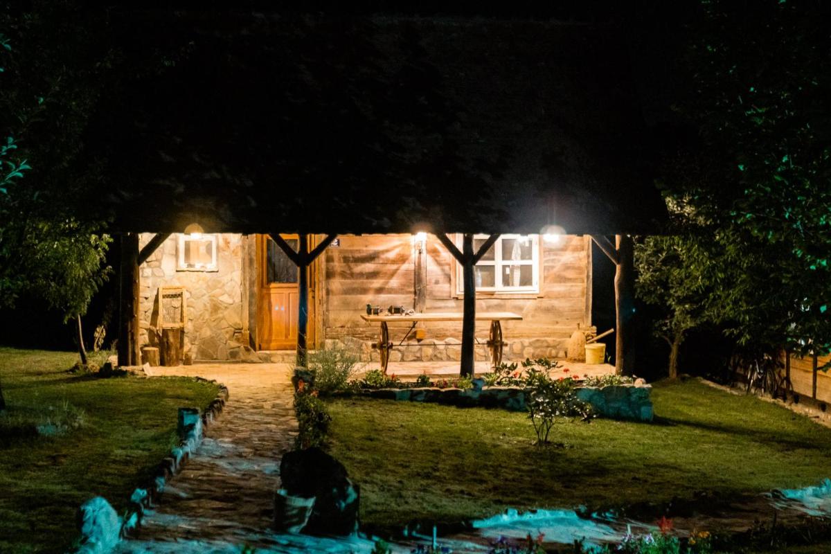 Magaze de Luxe - Housity
