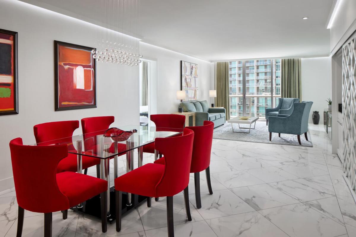 W Miami - Housity
