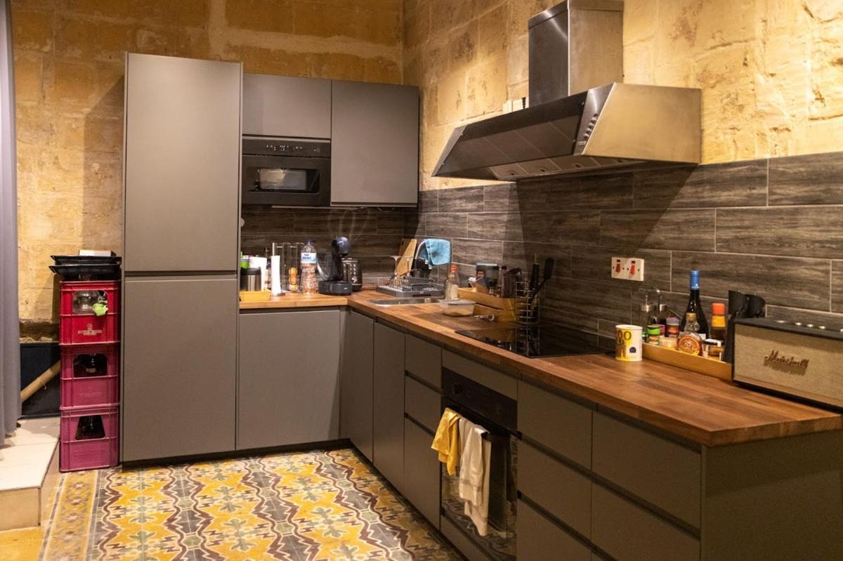 Suitetrails - Babel Suites