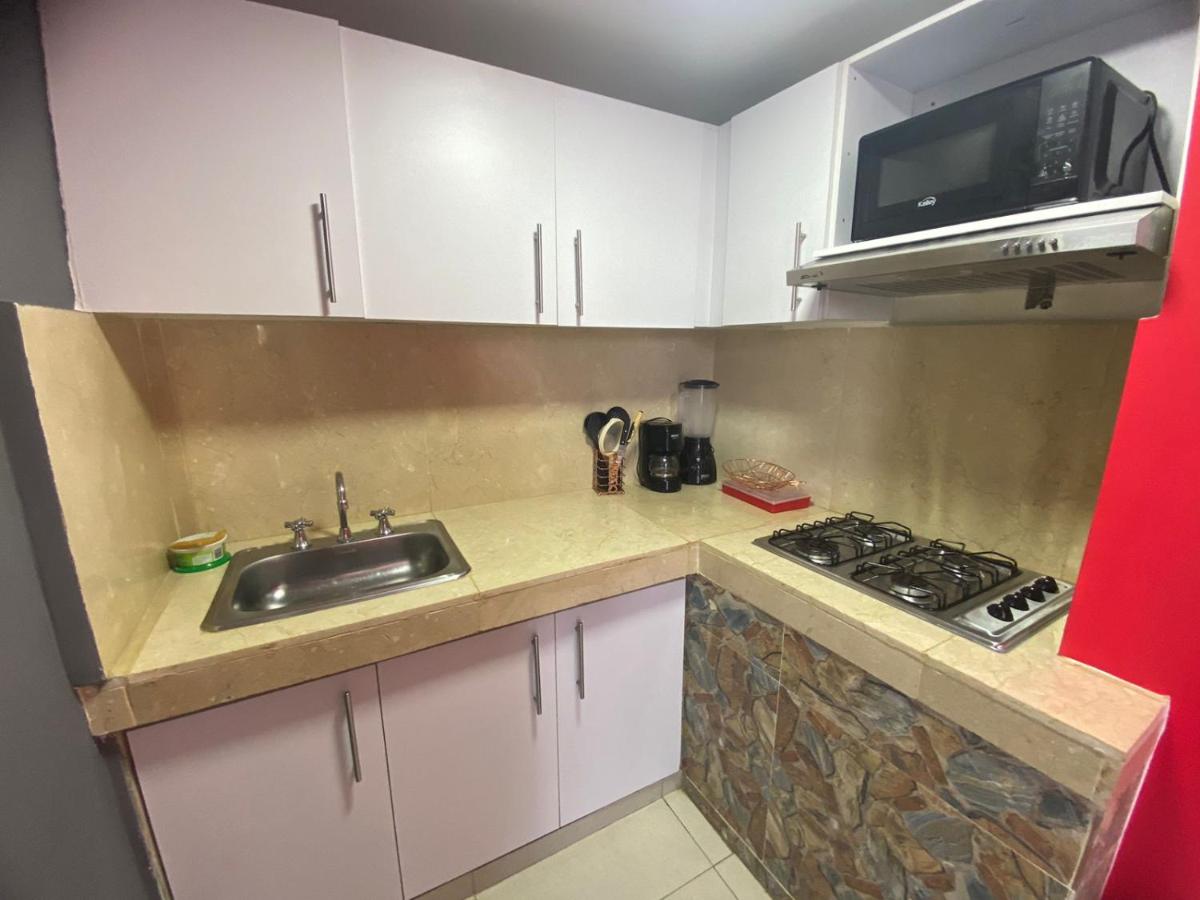 La casita de max y tim apartaestudio 4to piso - Housity