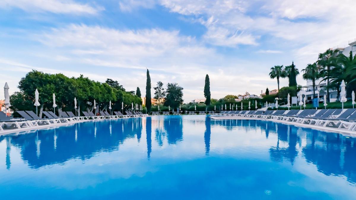 A piscina em ou perto de Vila Petra