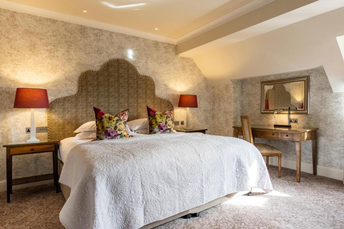 Bovey Castle - Housity