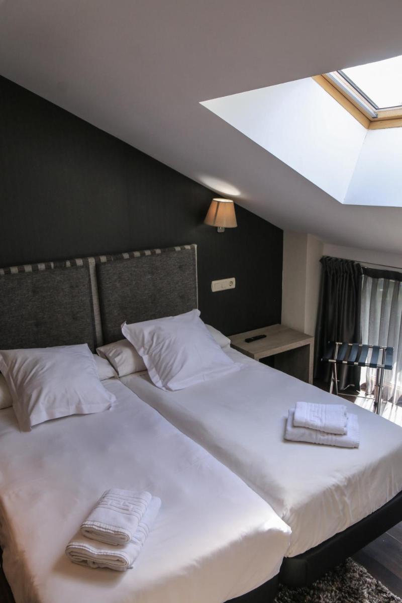 HOTEL RURAL TIXILEIRO-CECOS - Housity