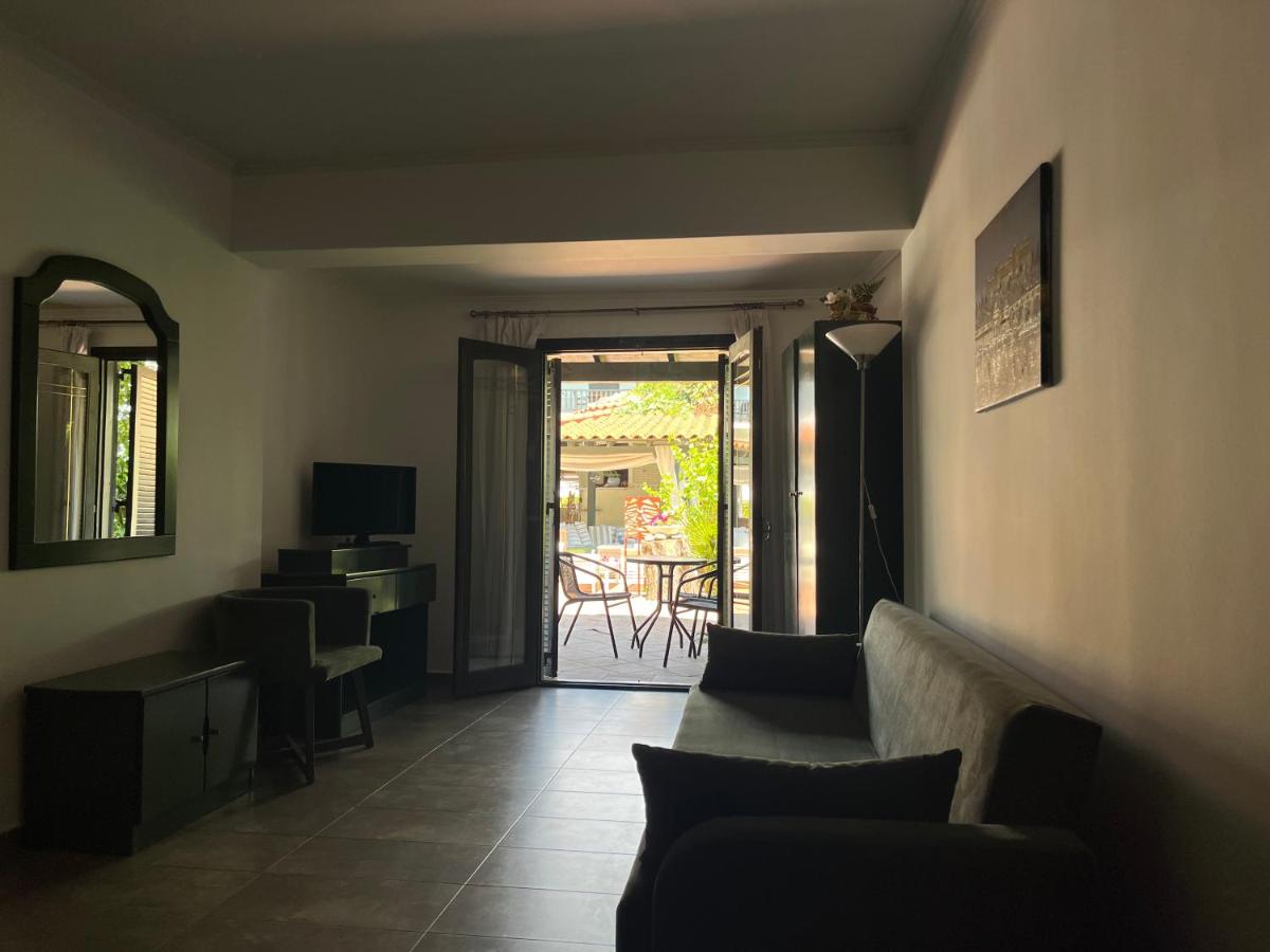 Eden Hotel - Housity