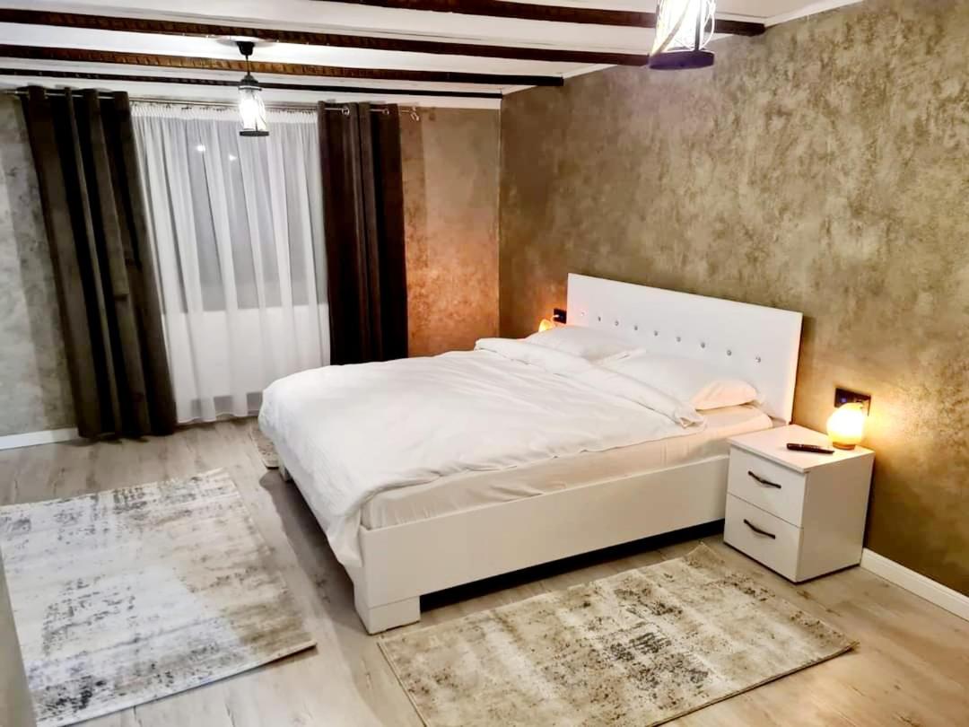 Vila N&N Palace - Housity