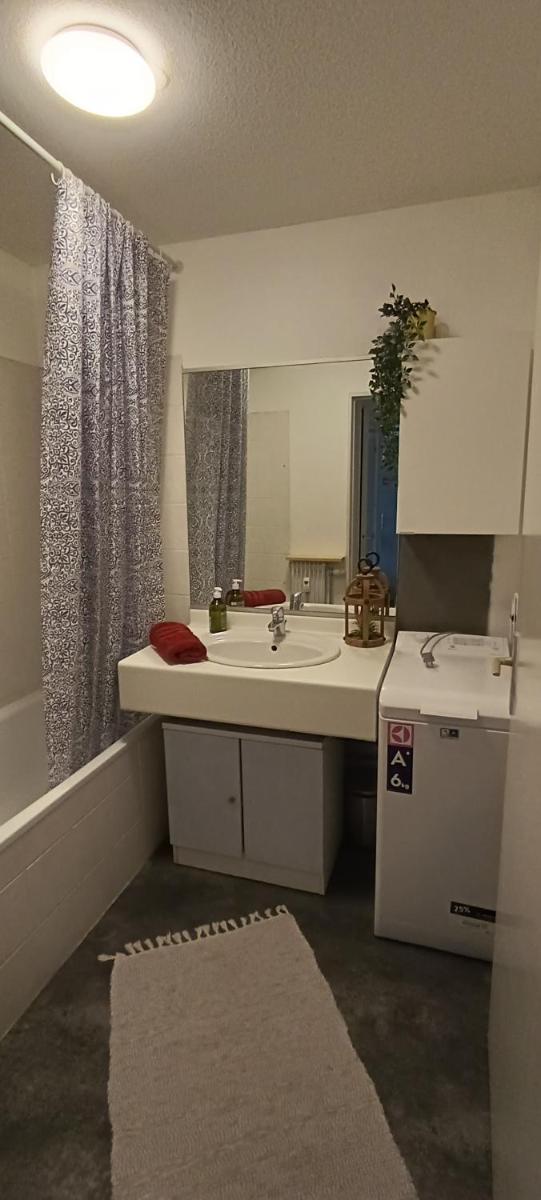 Stylish 1-bedroom flat with beautiful terrace , for a cosy Retreat - Housity