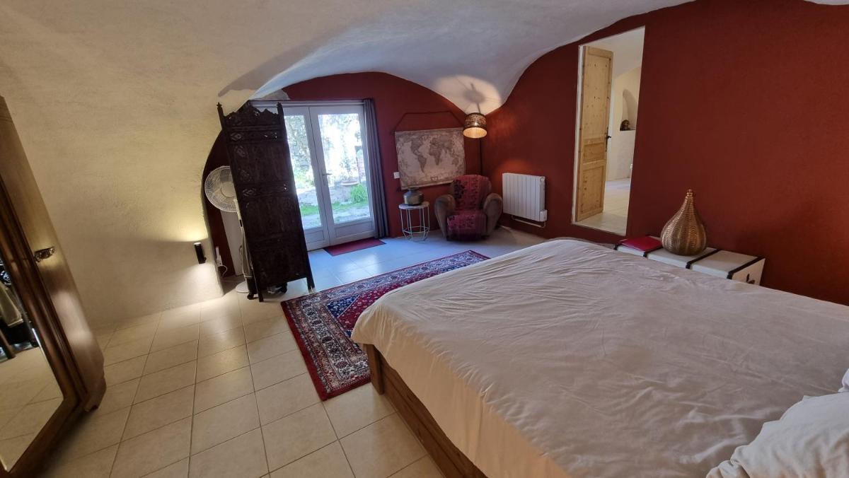 La Parenthèse - Housity