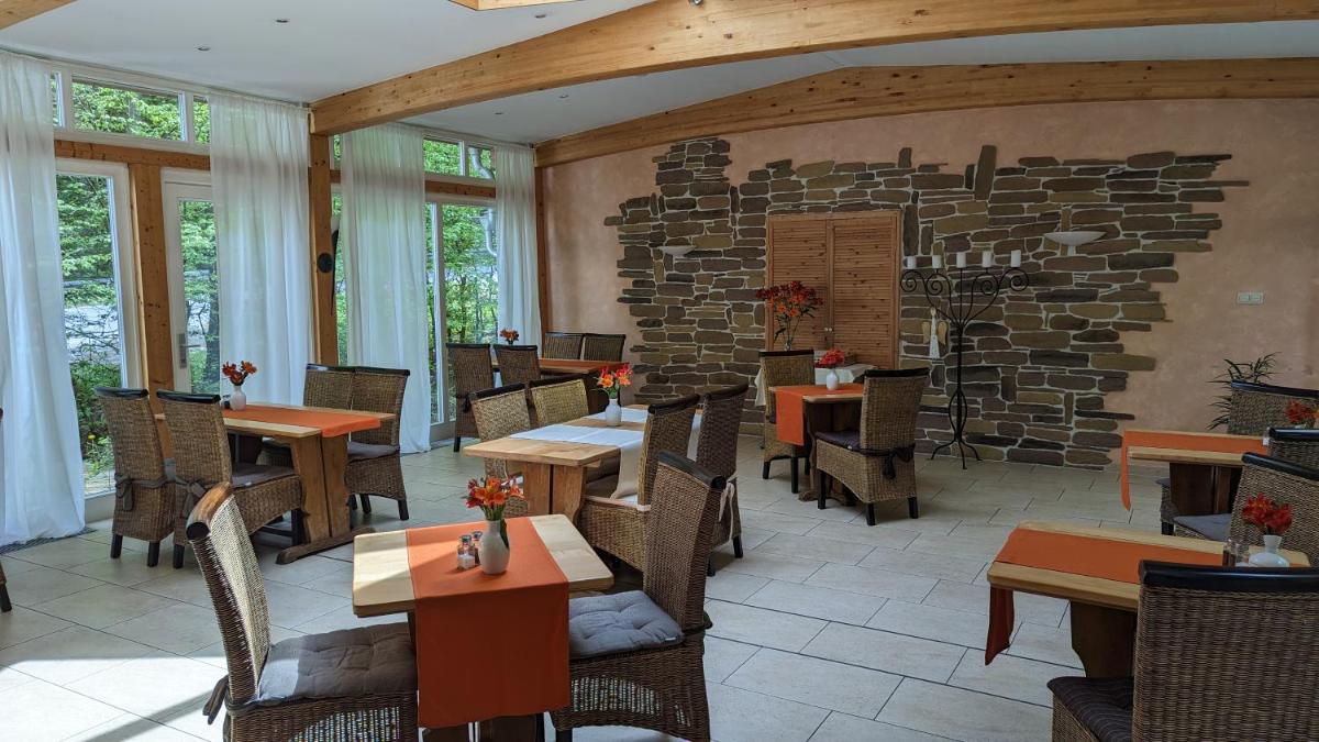 Naturhotel Forsthaus - Housity