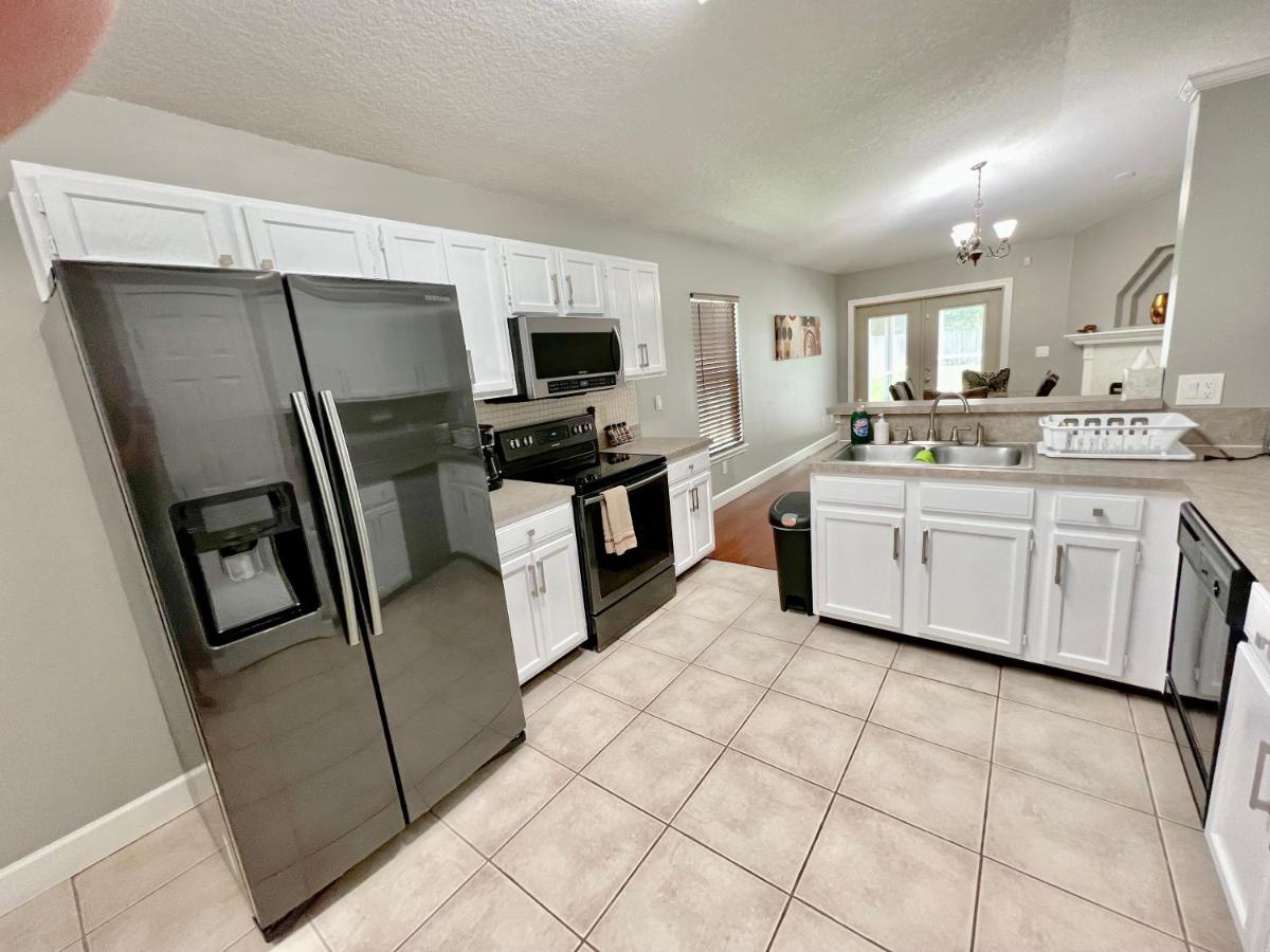 Beach House with a heated private pool - Housity