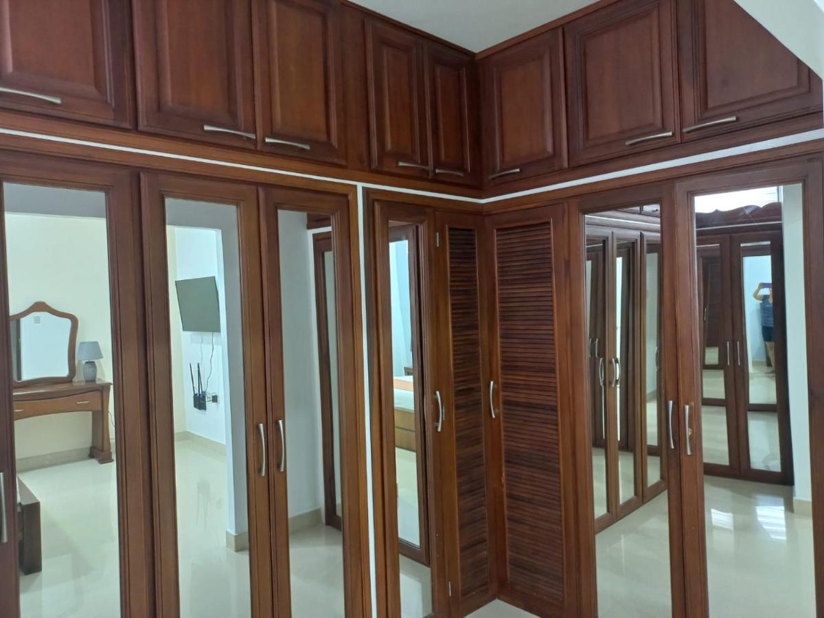 DEPARTAMENTOS MARCECILIA DE 2 y 3 HABITACIONES EN EL CENTRO DE MANTA - Housity