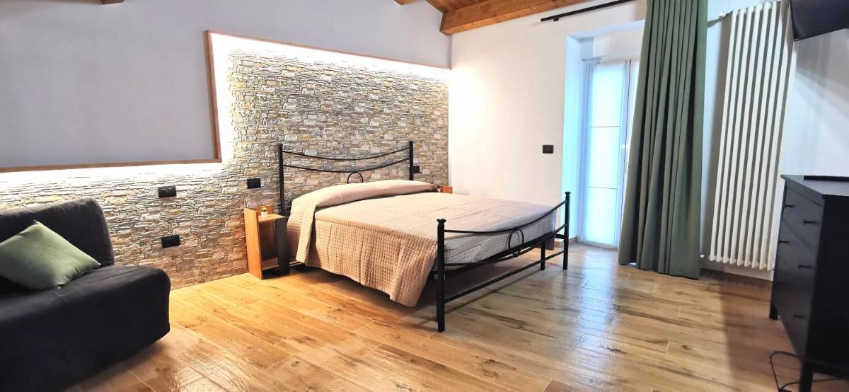 Dietro le mura - Housity