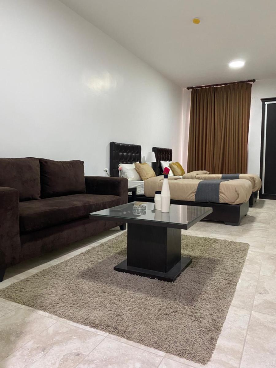 Tunaib Plaza - Housity